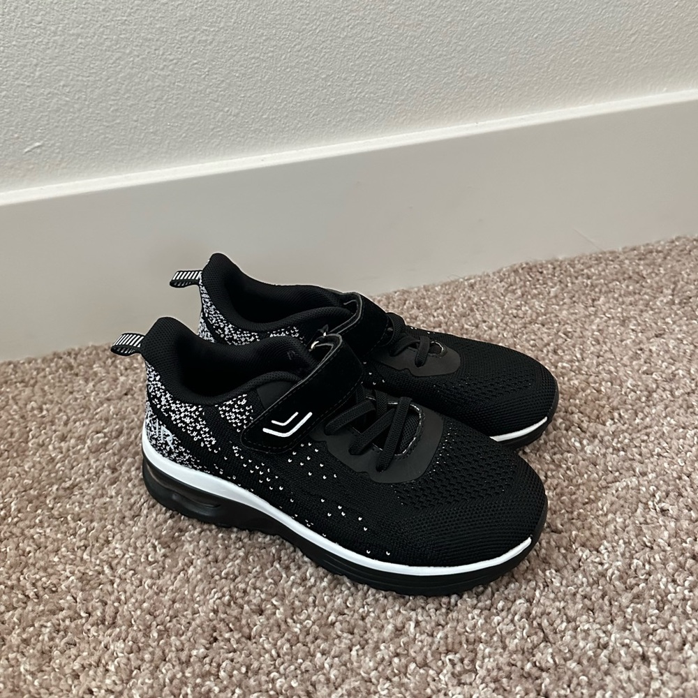 Autper Kids Air Tennis Running Shoes